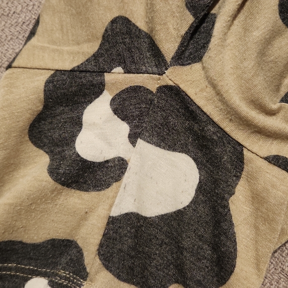 Leopard Print Top - Picture 9 of 10